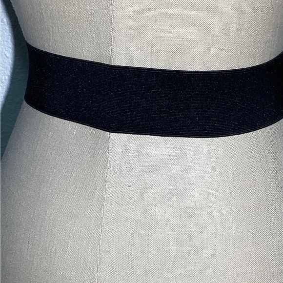 Chico’s black elastic faux leather belt size large - Picture 5 of 8